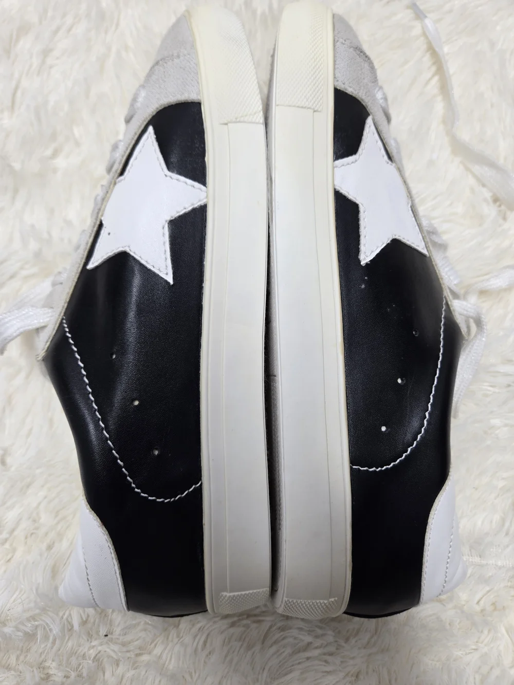 La Sheelah Women's Black and White Grey Star low Top Lace Up Sneakers Size 8.5